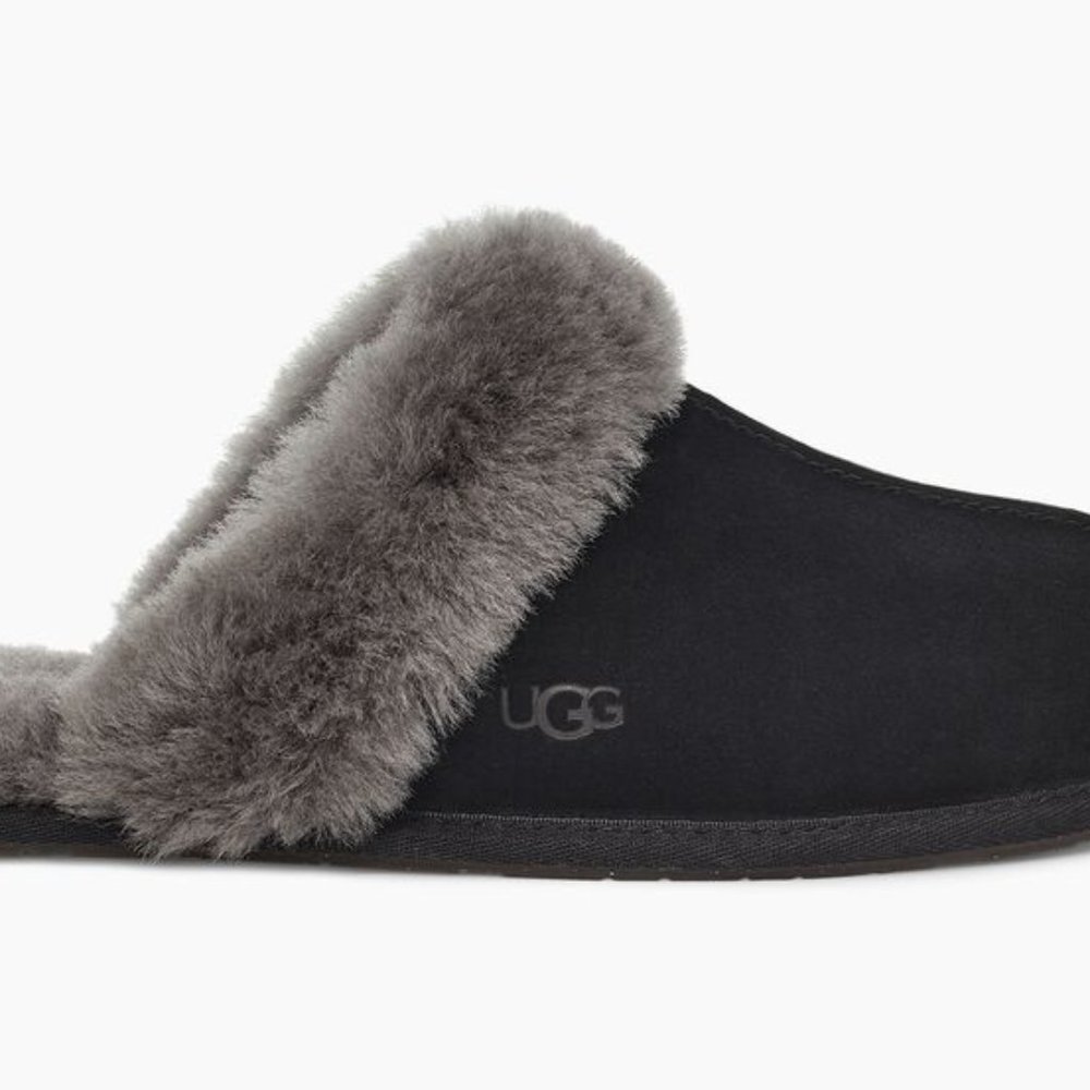 NWT UGG Black Slippers